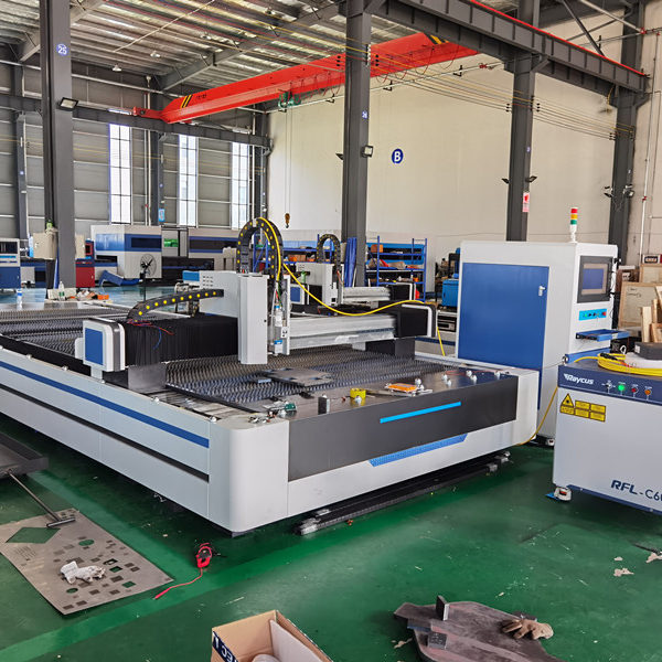 6kw raycus cnc fiber laser cutter machine 6kw zinc aluminum iron fiber ...